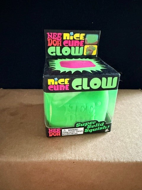 Schylling- NeeDoh- GLOW Cube