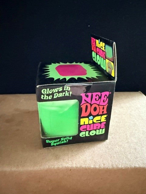 Schylling- NeeDoh- GLOW Cube