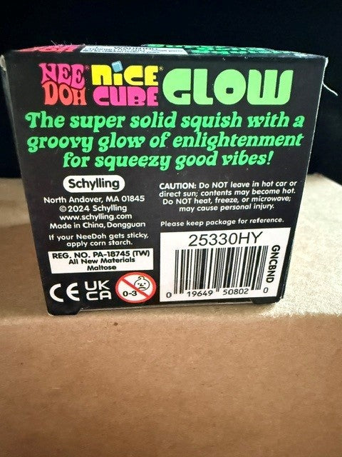 Schylling- NeeDoh- GLOW Cube